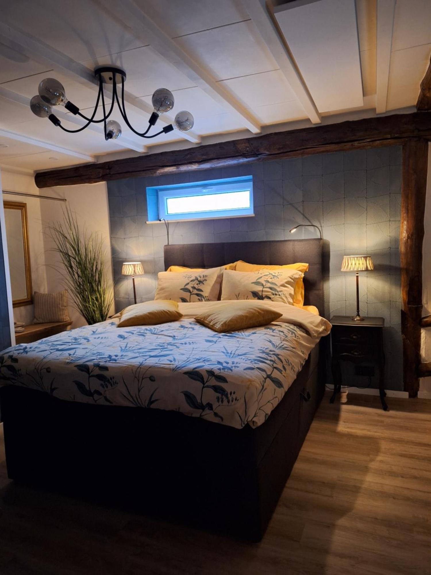 Loft De Hooizolder Met Sauna Bij Te Boeken Gees Bagian luar foto